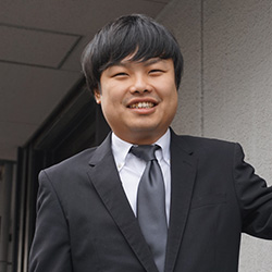 山中 健太
